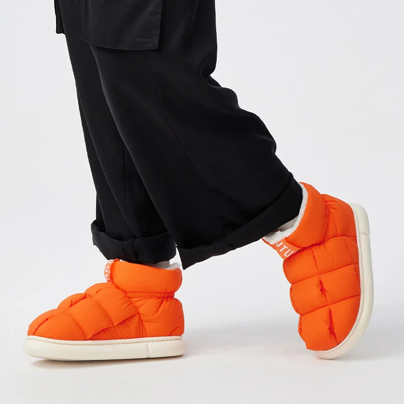 CosyStride™| Pantoufles à la cheville